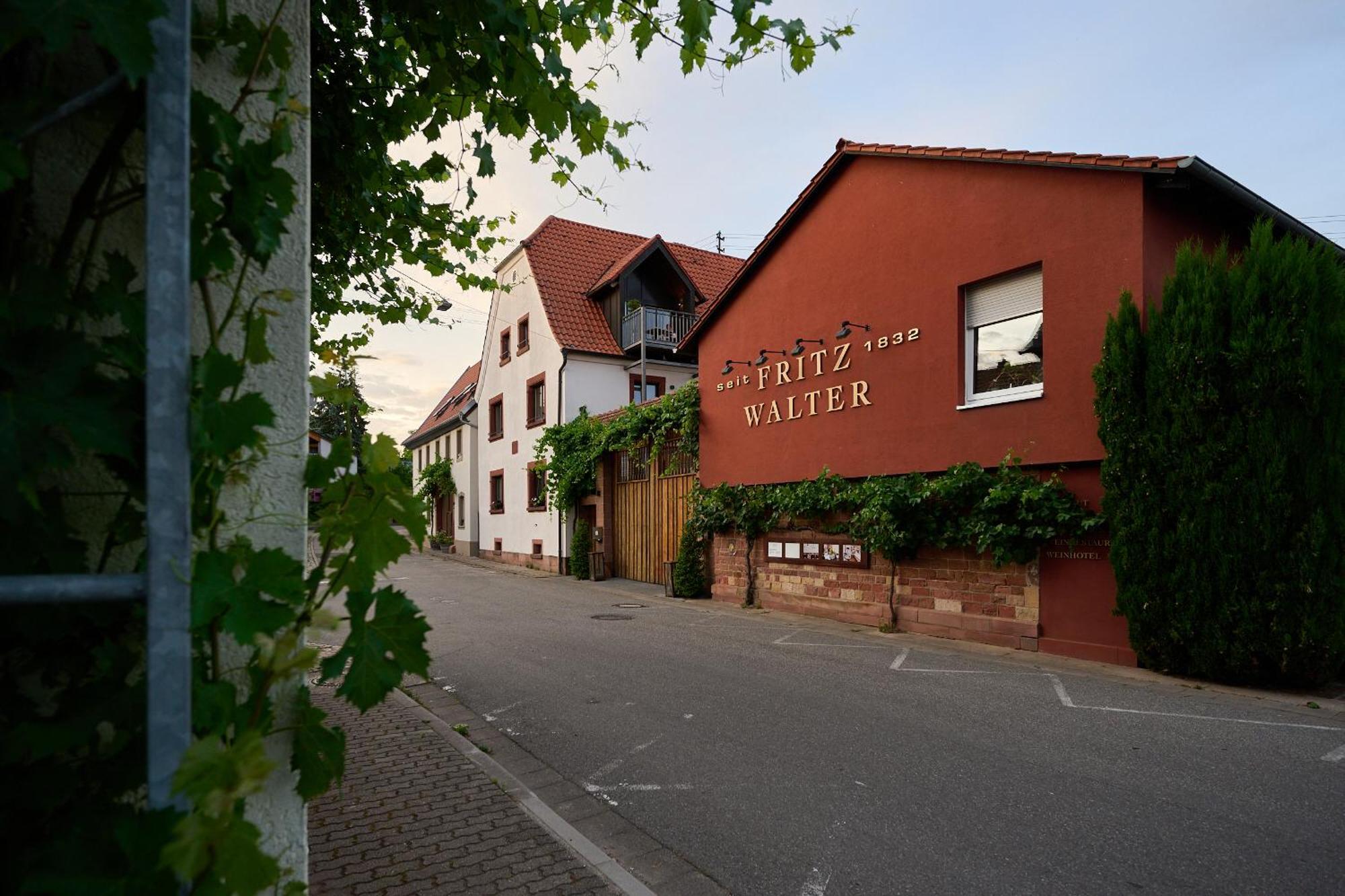 Weinhotel Fritz Walter Niederhorbach Екстериор снимка